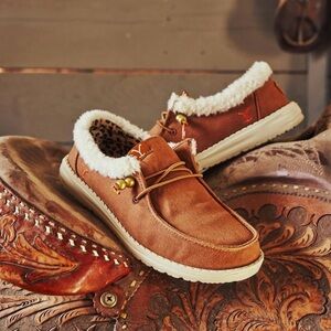 NWT Hey Dude x Yellowstone Wendy Beth shoes